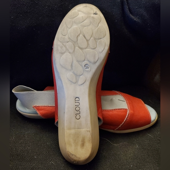 Red Cloud sling-back sandal size 39 almost new condition!! - Picture 6 of 6